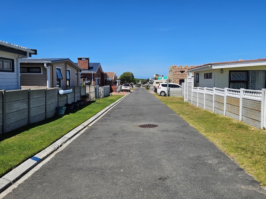 0 Bedroom Property for Sale in Pearly Beach Western Cape